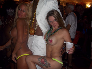 Sexy ladies at fantasy fest