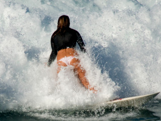 Surfer chicks pics