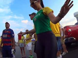 Hot Brazilian gal in Leggings