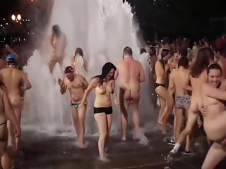 All naked people by the fountain