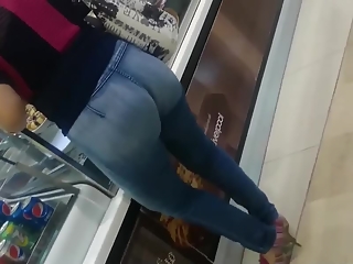 Big round ass milf wearing tight jeans