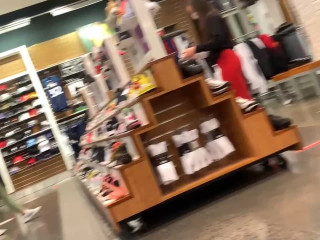Red leggins teen in sports store