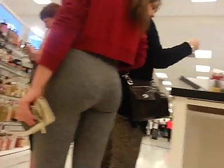 Asian girl candid ass in dark gray leggings