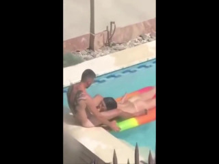Couple busted fucking in pool