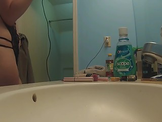 Teen slut caught in bathroom