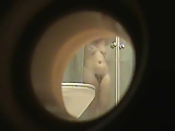 Keyhole shower