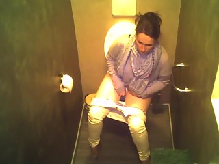 Gal pulls down white jeans and pees