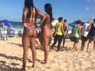 latina teens in the beach nice asses