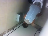 Teen Pee in Restaurant Toilet