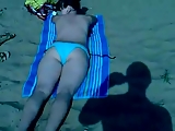 Jerking off over hottie at beach