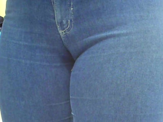 Jeans and leggins camel toe