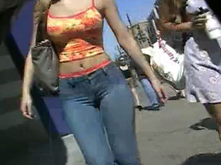 Amazing body chick in tight jeans